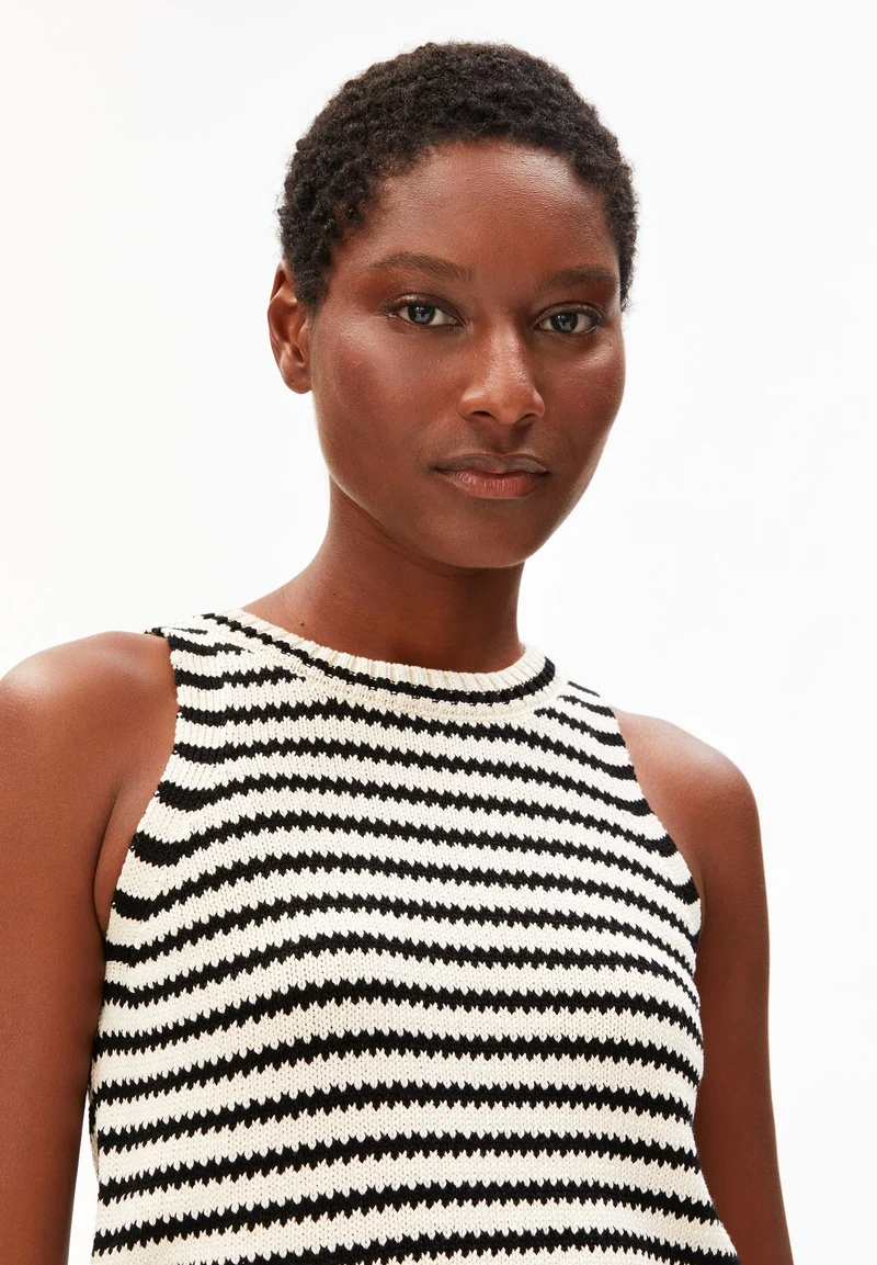 GESTREIFTES STRICKTOP | undyed-black