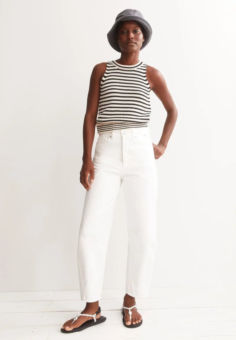 GESTREIFTES STRICKTOP | undyed-black