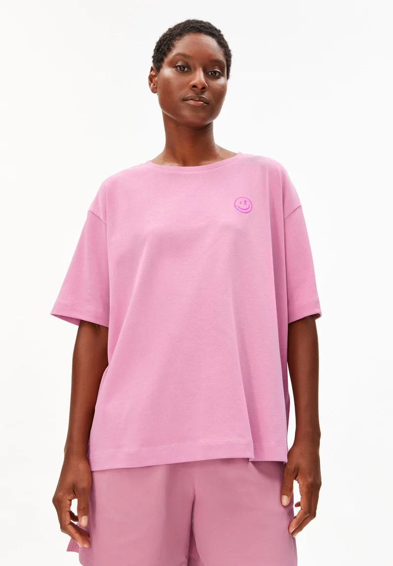 GIANNAA DIFFERENCE T-SHIRT