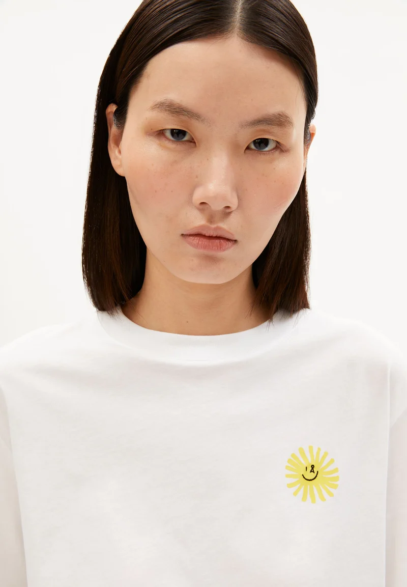 TARJAA GRAPHIC T-SHIRT | white
