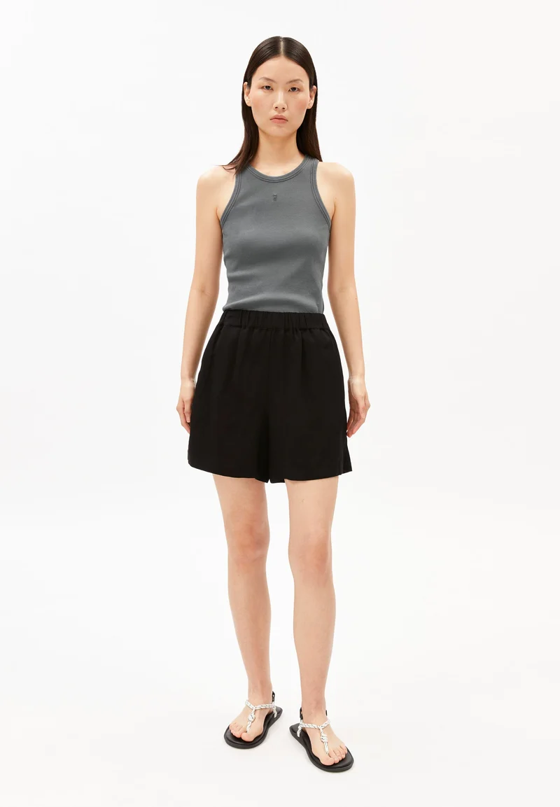 LEINEN-MIX PULL-ON SHORTS | black