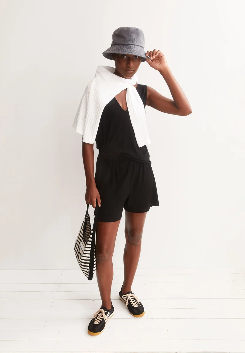 RELAXED JERSEY-SHORTS | black