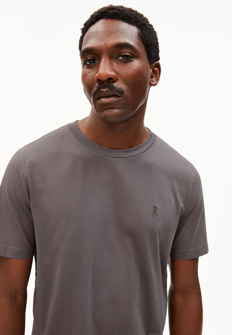 JAAMES T-SHIRT | granit