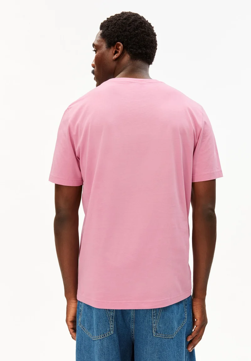 JAAMES T-SHIRT | washed berry