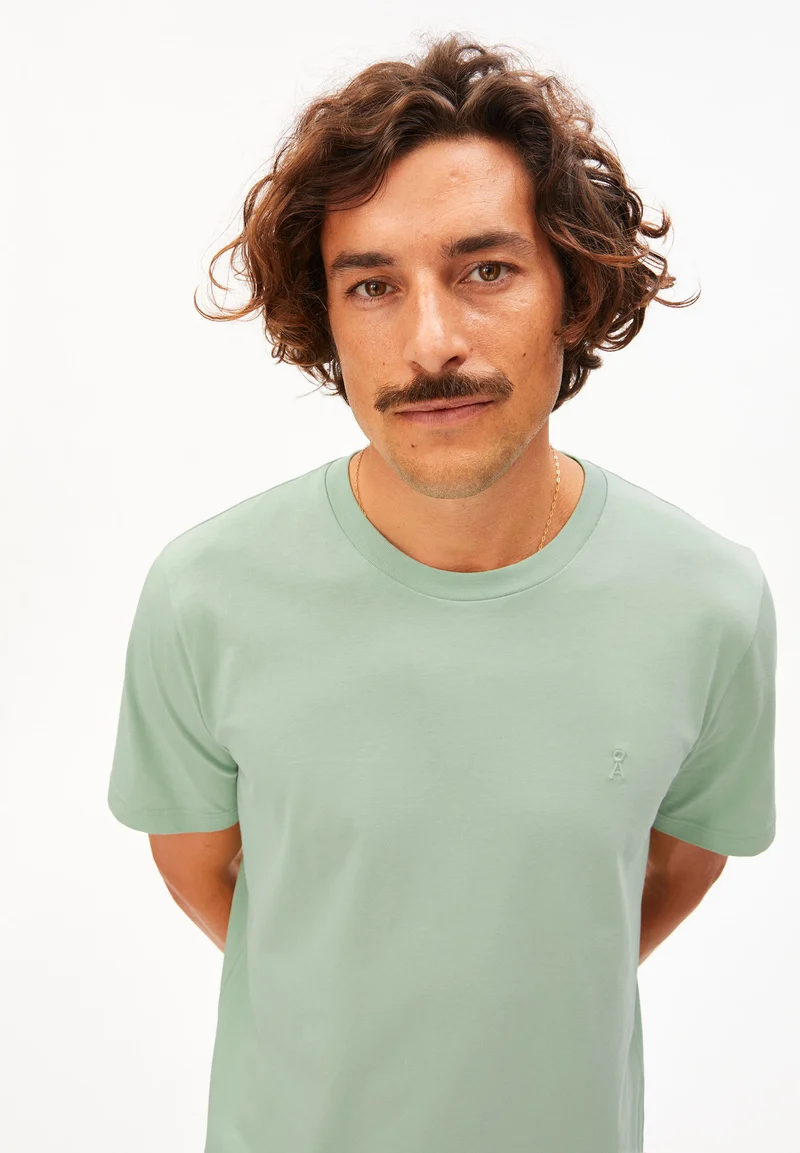 JAAMES T-SHIRT | foam