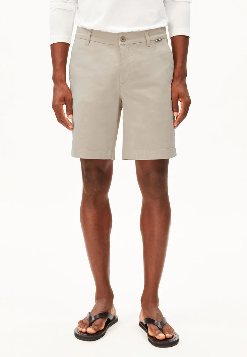 CHINO-SHORTS | sandstone