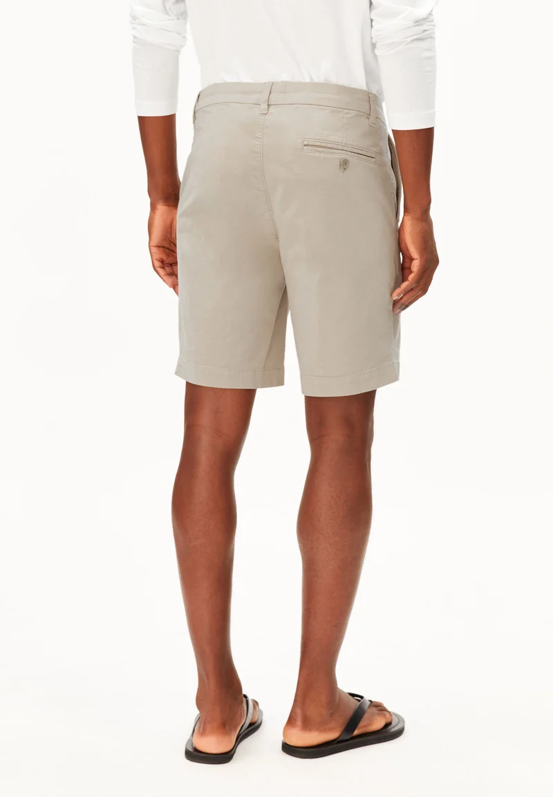 CHINO-SHORTS | sandstone