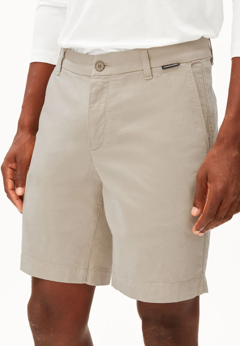 CHINO-SHORTS | sandstone
