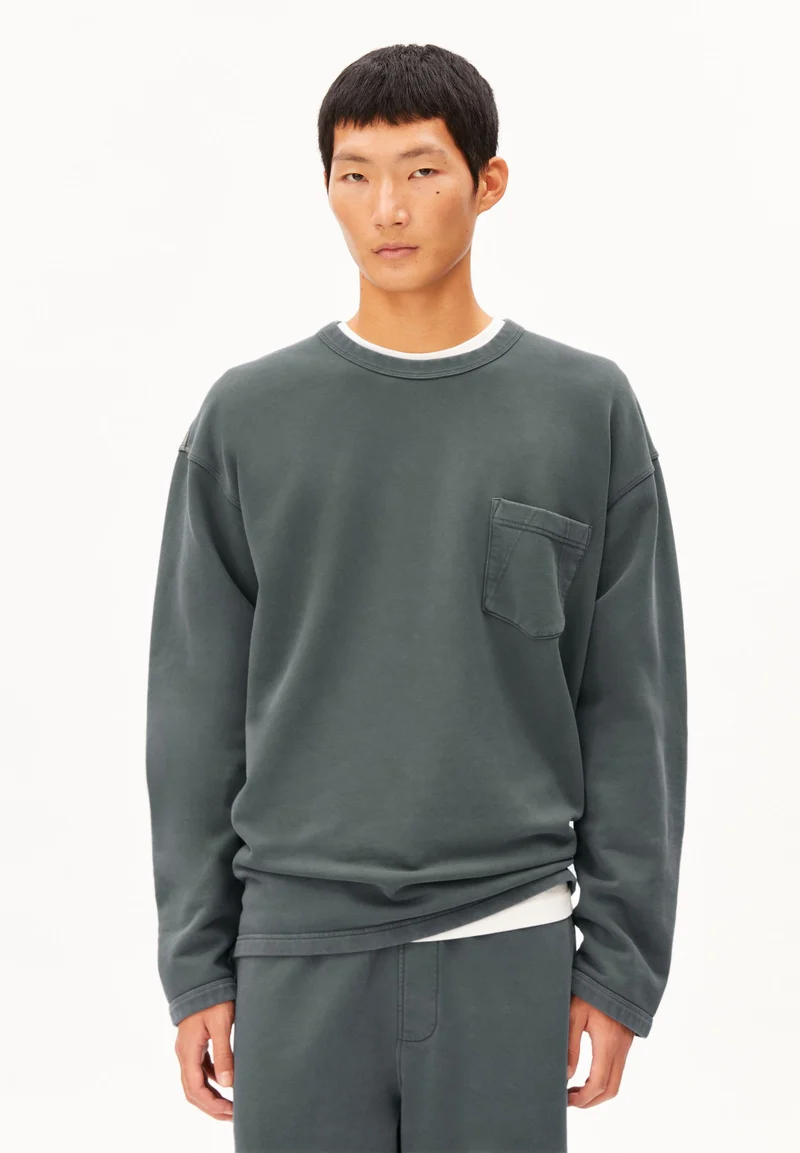 GMT DYE SWEATSHIRT