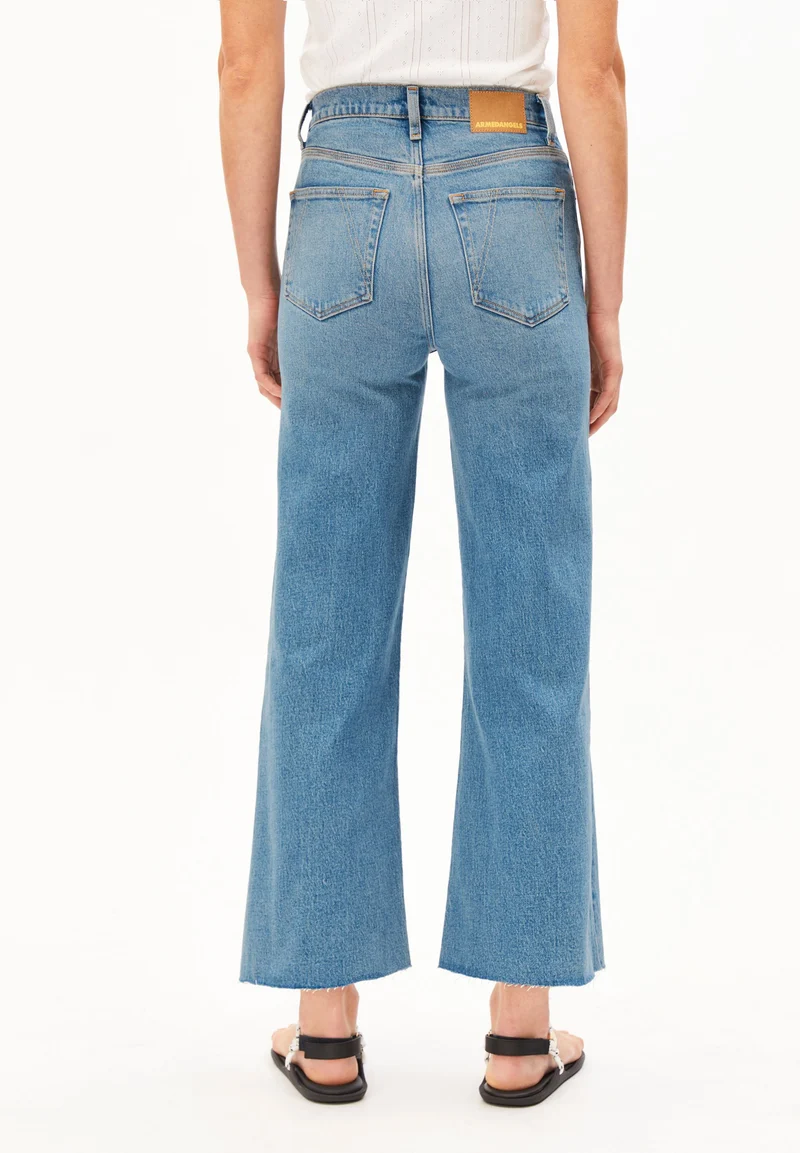 MURLIAA HIGH CROPPED WIDE JEANS | wane