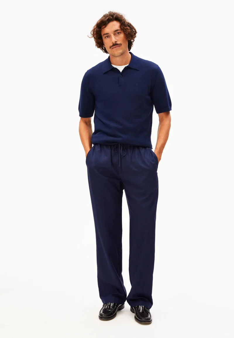 LUKAA LINO HOSE | tinted navy
