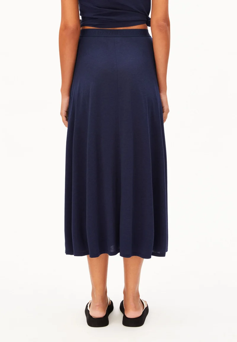 ILENIAA LARAA MIDI-ROCK | tinted navy