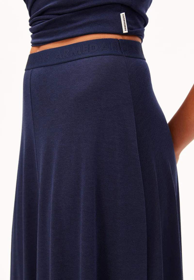 ILENIAA LARAA MIDI-ROCK | tinted navy