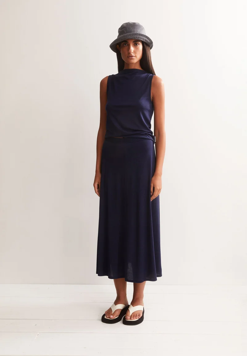 ILENIAA LARAA MIDI-ROCK | tinted navy