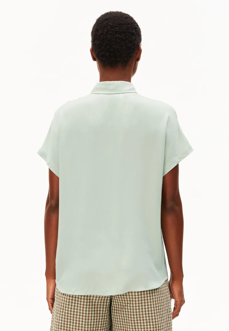 LARISAANA BLUSE | foam