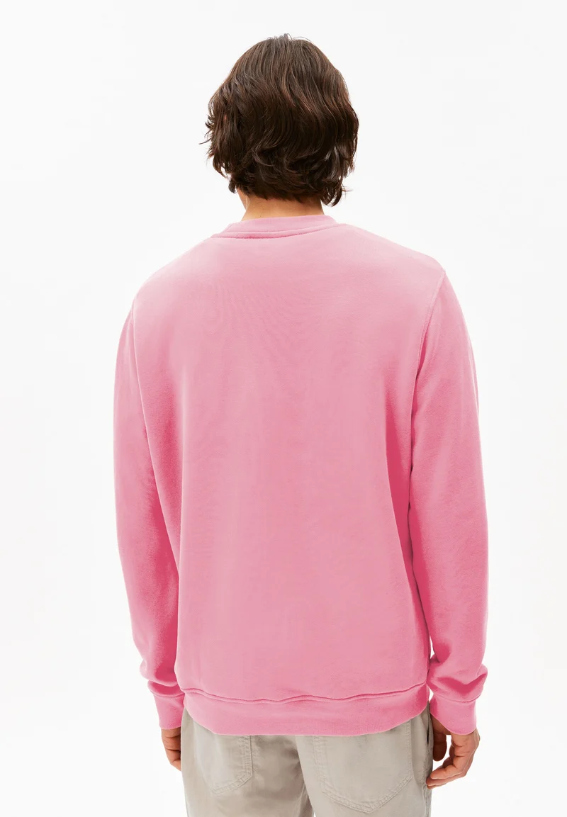BAARO LOOP SWEATSHIRT | washed berry