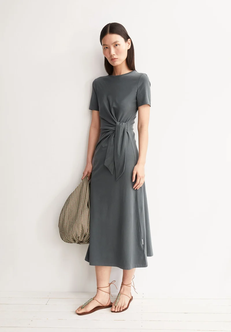 JELTAA JERSEY-KLEID | space steel