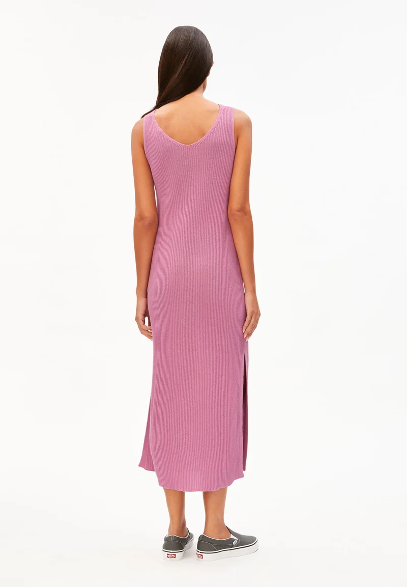 LEINEN-MIX STRICKKLEID | washed berry