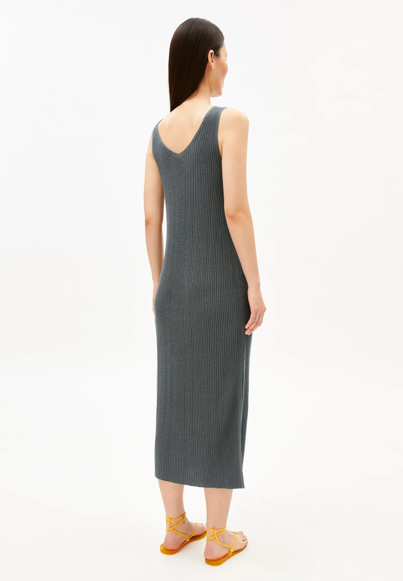 LEINEN-MIX STRICKKLEID | space steel