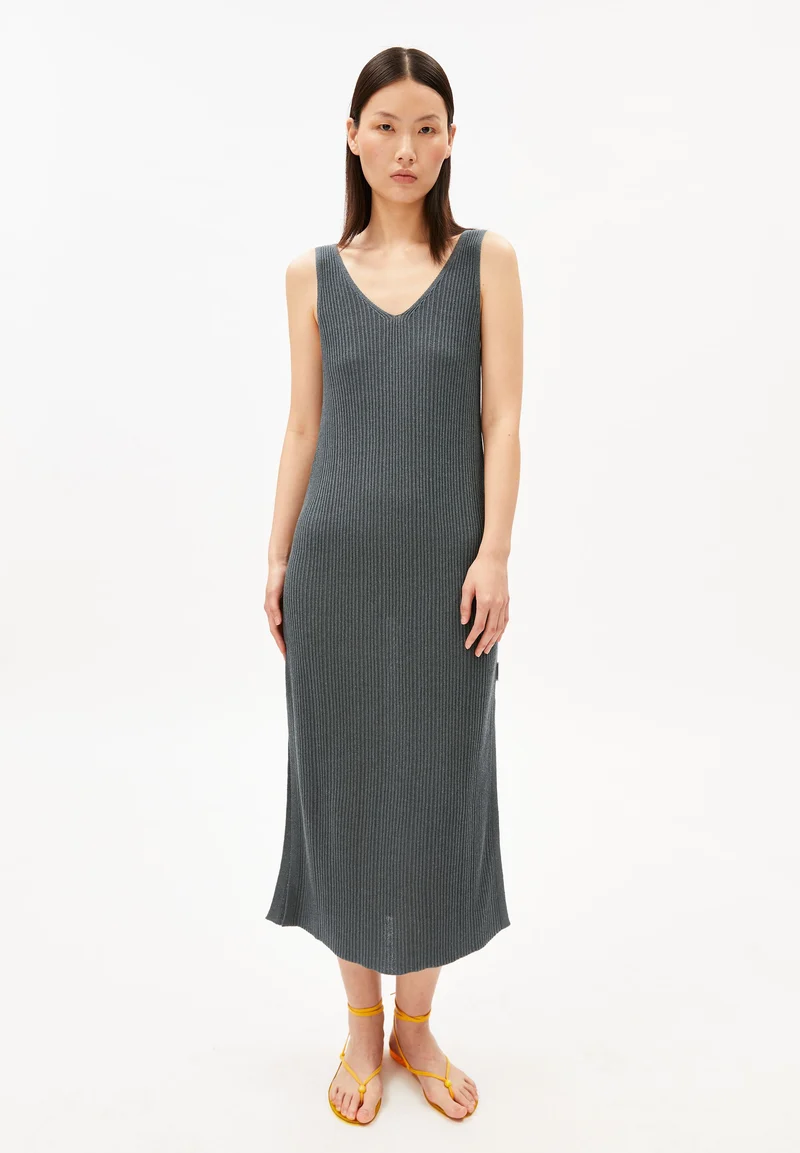 LEINEN-MIX STRICKKLEID | space steel