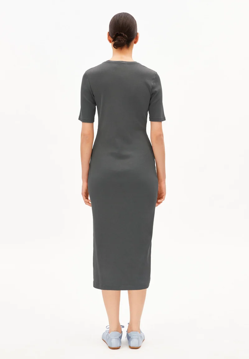 SEHAARAA GMT DYE KLEID | space steel