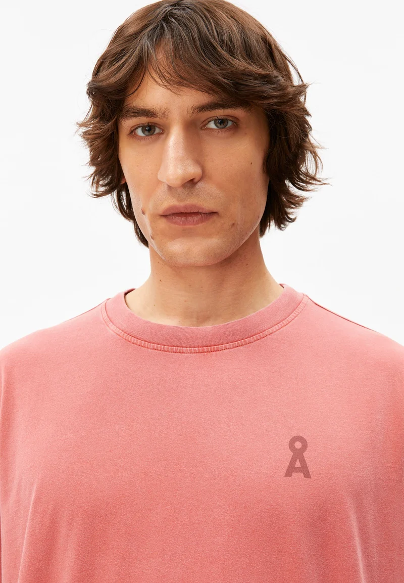 ICONIC Å MAARKOS GD T-SHIRT | tabasco red washed