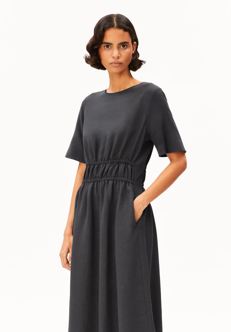 LEINEN-MIX GERAFFTES KLEID
