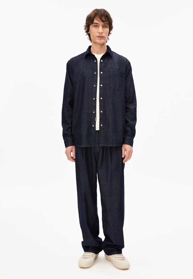 DUNKEL GEWASCHENES JEANSHEMD | rinse
