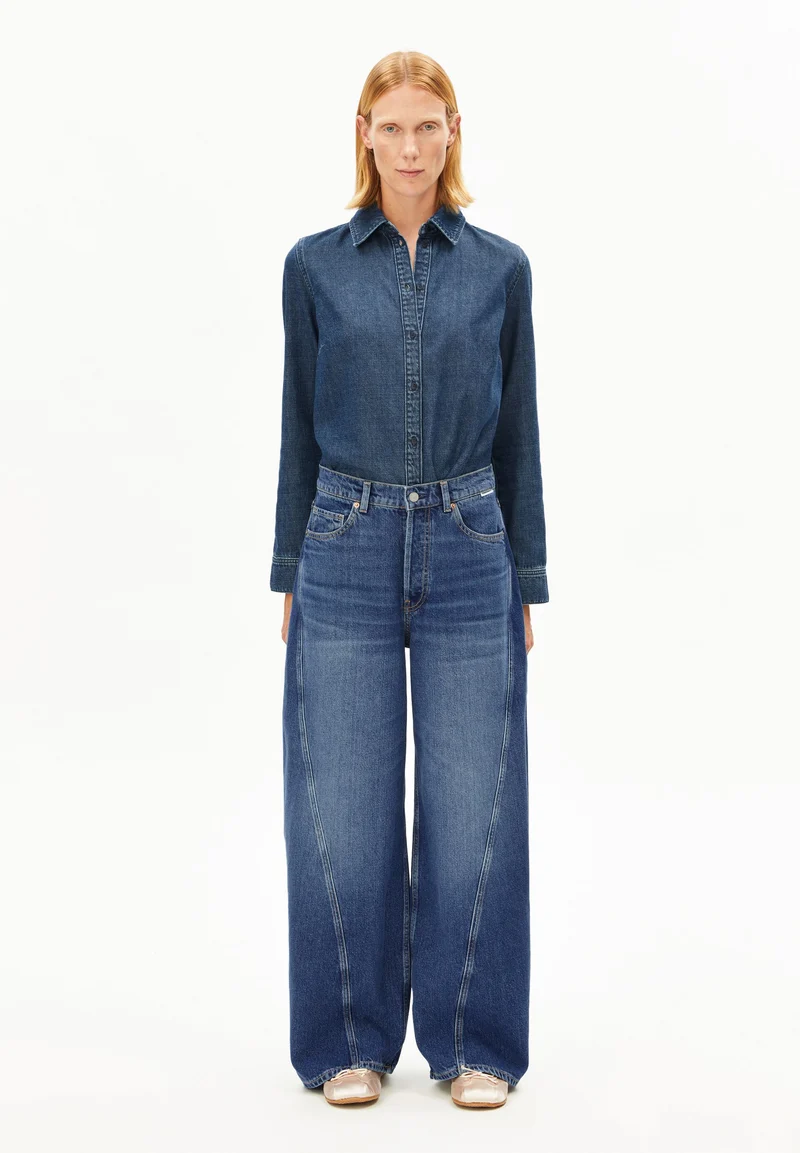 AALTHEA MID WAIST BARREL JEANS | fade