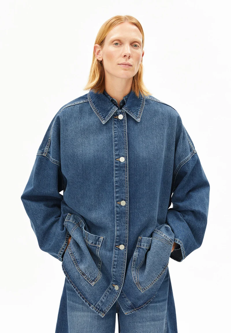DRAAPY JEANSJACKE | fade