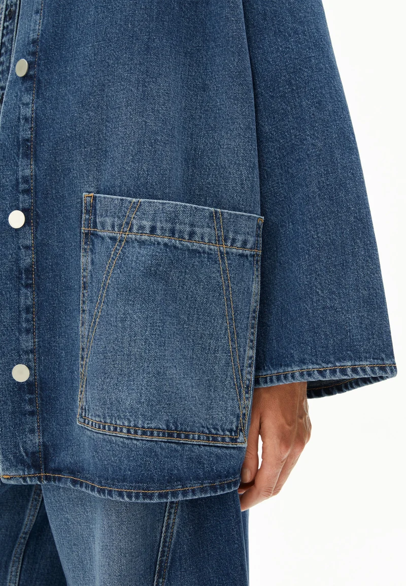 DRAAPY JEANSJACKE | fade