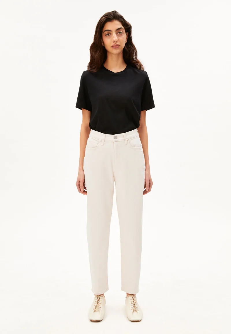 MAIRAA HIGH WAIST MOM JEANS | undyed