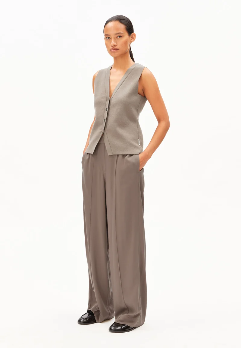 JONVAALIE HOSE | walnut cream