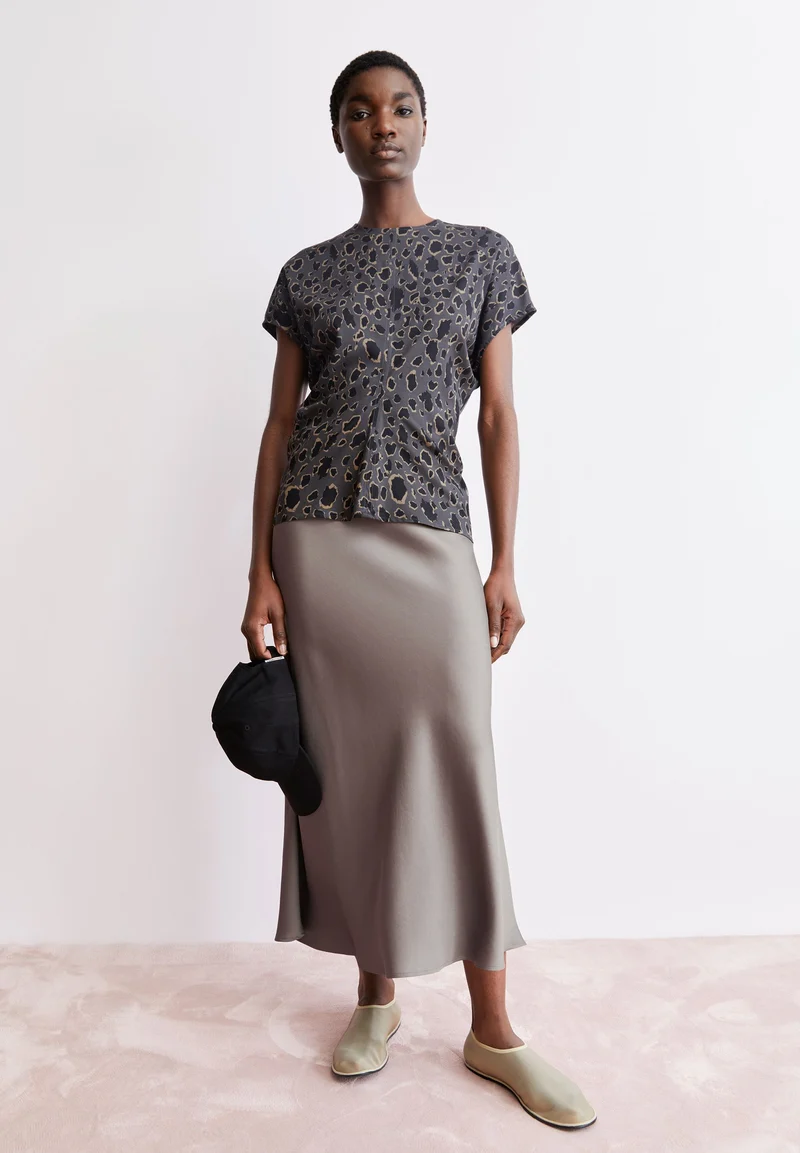 LEO-FLEDERMAUSÄRMEL-BLUSE | dark steel-black
