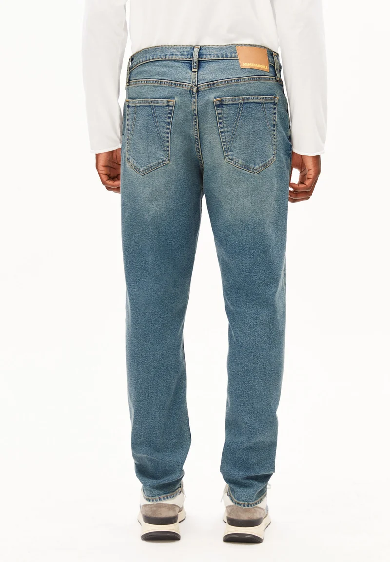 AARJO TARPA TAPERED JEANS | lule