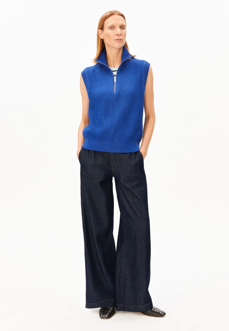 VANISÉ PULLUNDER | dynamo blue-light dynamo blue