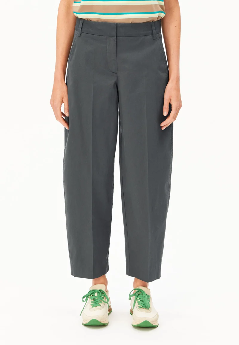 BARREL LEG TWILL PANT