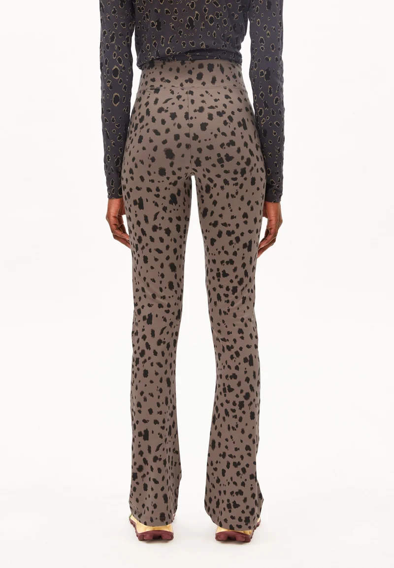 LEO REHMAA LEGGINGS | walnut cream