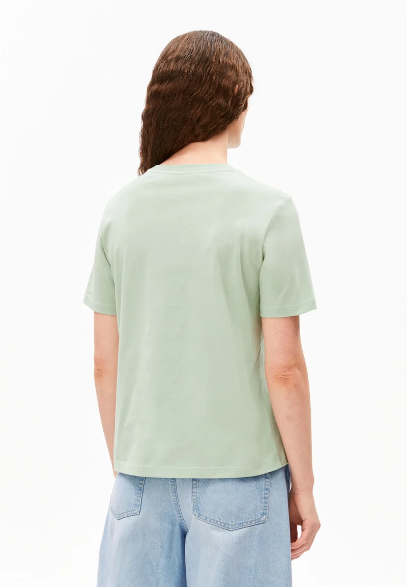 LUALAA EMBRO T-SHIRT | foam