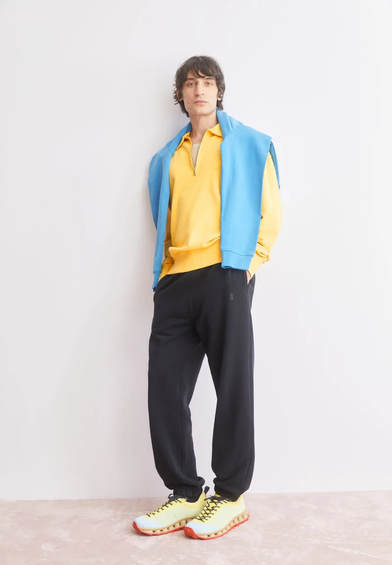 BAASTI LOOP SWEATHOSE | black