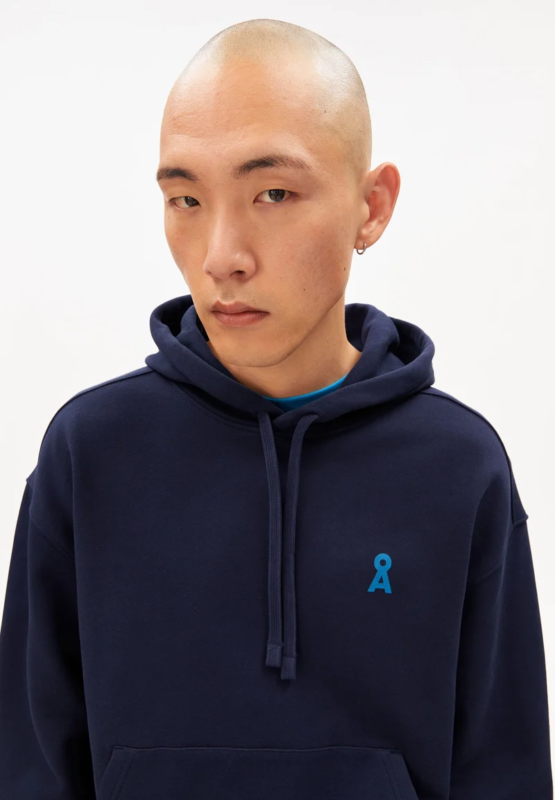 DETOX ARTWORK SWEATHOODIE | tinted navy
