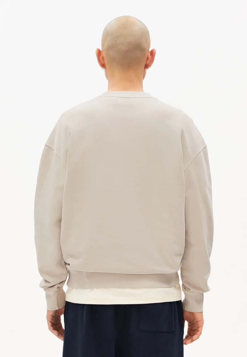 ICONIC Å GMT DYE SWEATSHIRT | sand stone washed