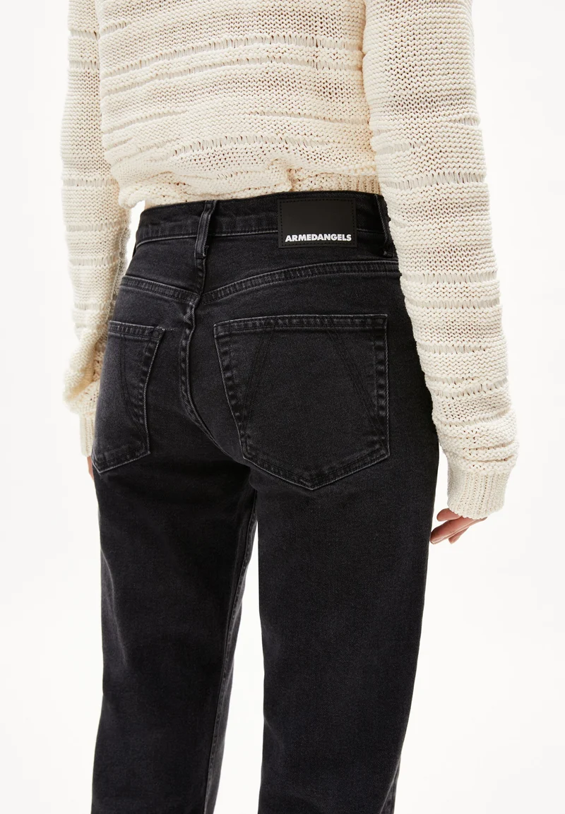 CARENAA MID WAIST STRAIGHT JEANS | ebony