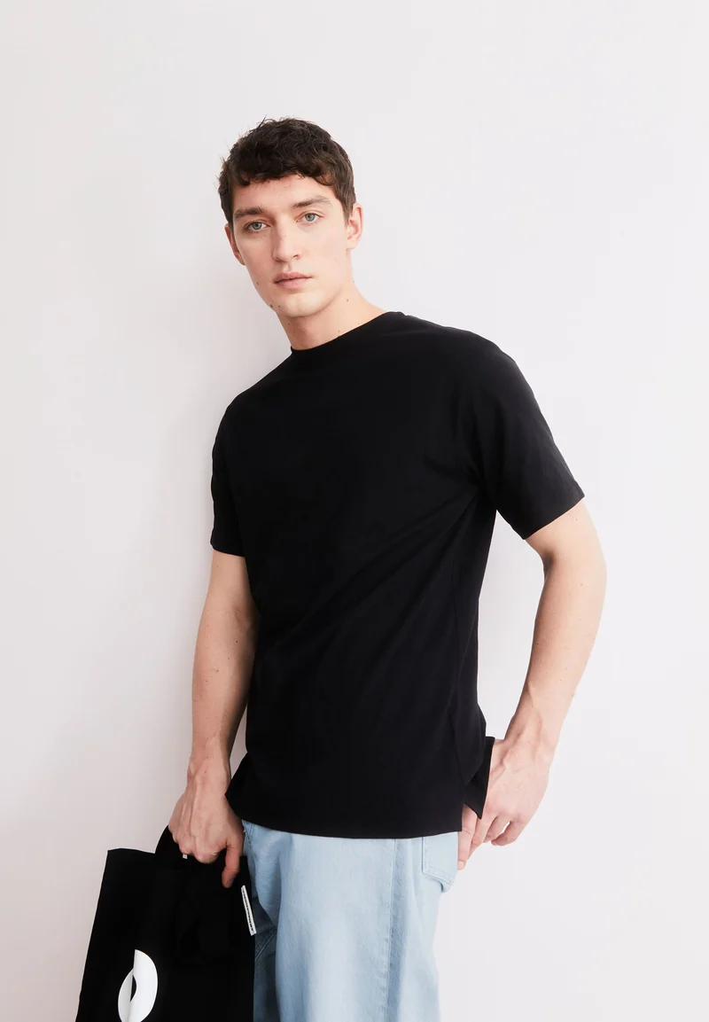 MAARKOS LEINEN-MIX T-SHIRT | black