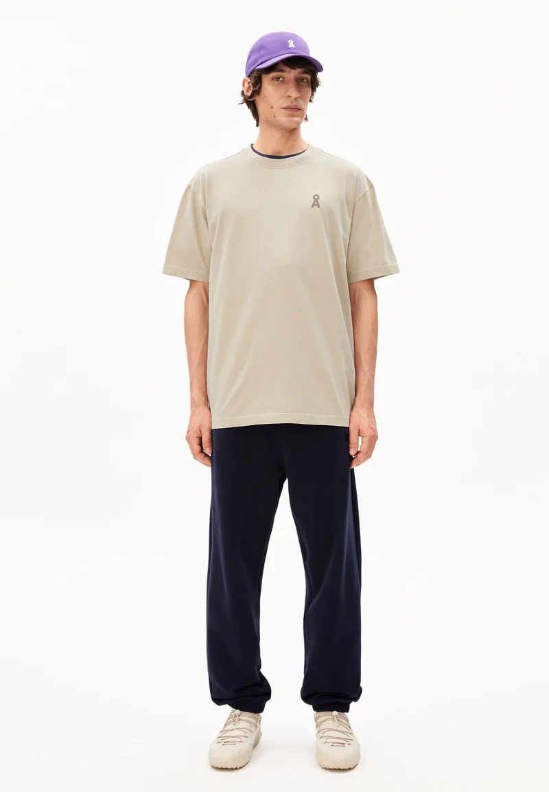 ICONIC Å MAARKOS GD T-SHIRT | sand stone washed