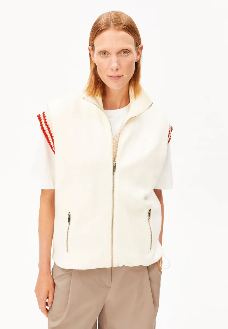 BAUMWOLL-FLEECE-WESTE | oatmilk