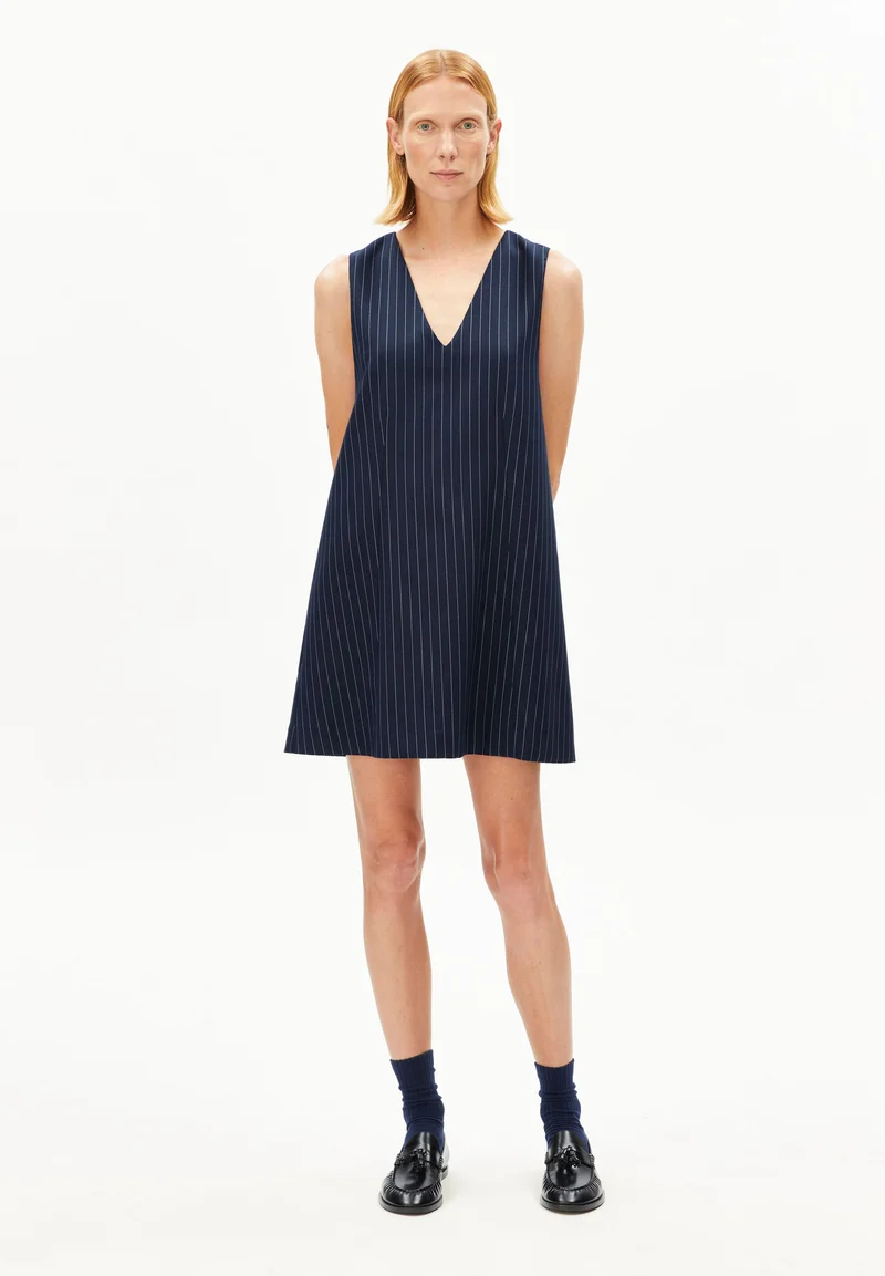 PINAAFO NADELSTREIFENKLEID | night sky-white