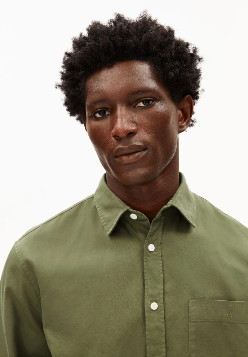GMT DYE LEINENLANGARMHEMD | fatigue green