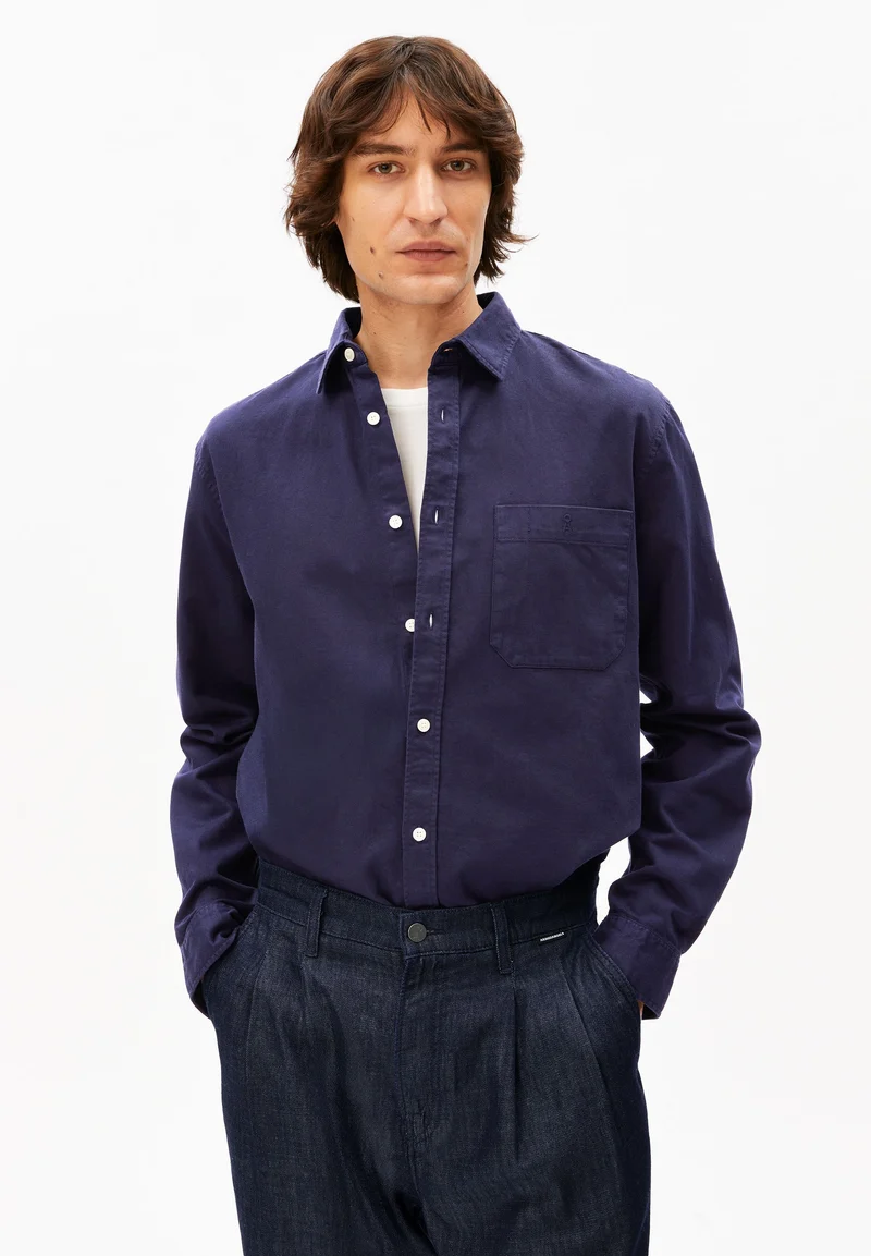 GMT DYE LEINENLANGARMHEMD | tinted navy