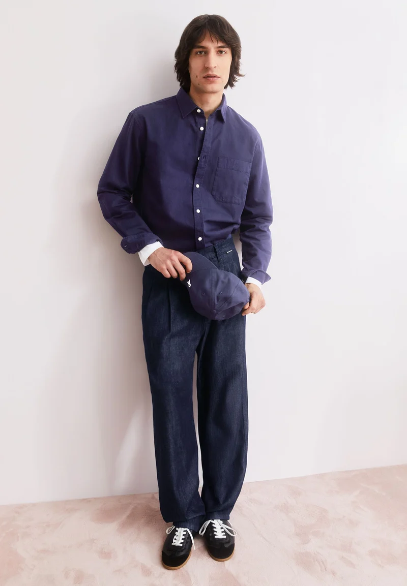 GMT DYE LEINENLANGARMHEMD | tinted navy